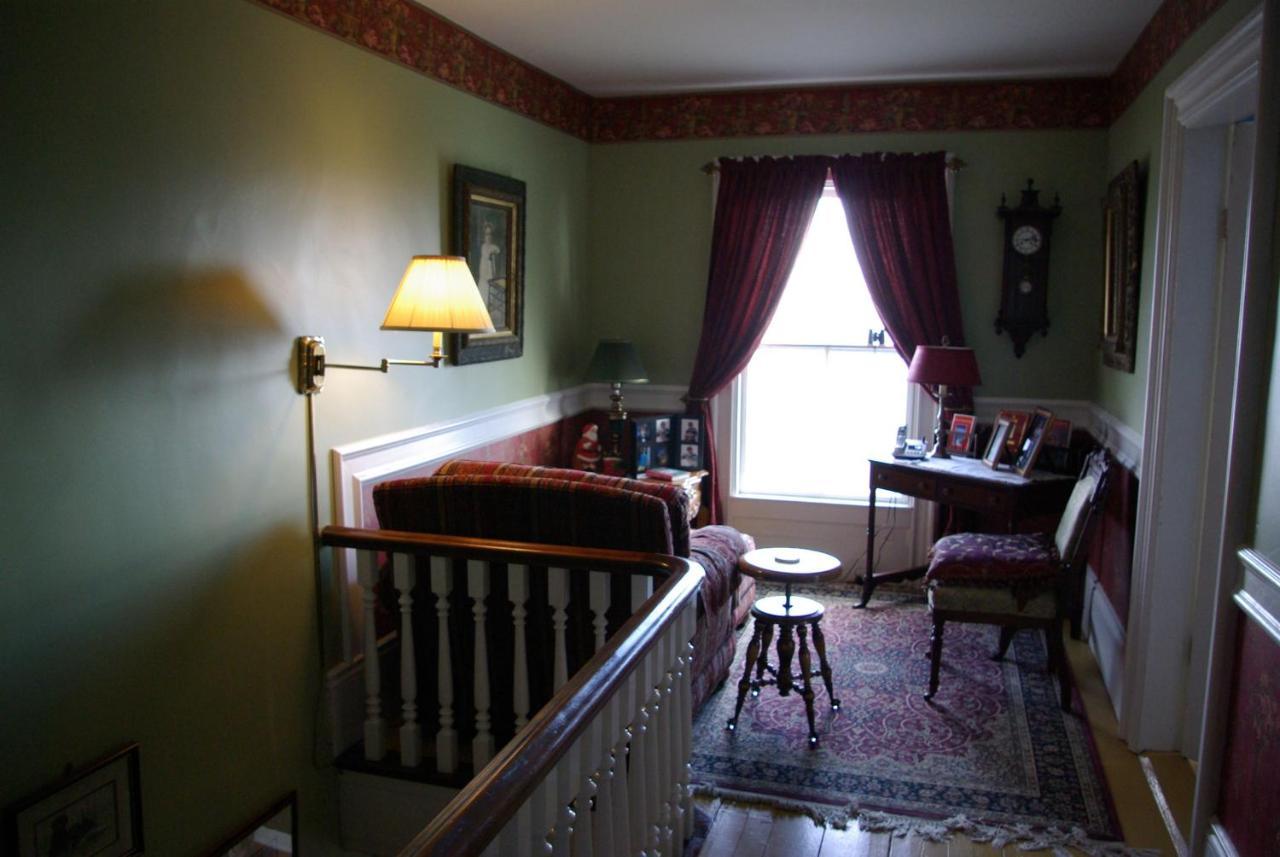 A Seafaring Maiden Bed And Breakfast Granville Ferry Bagian luar foto