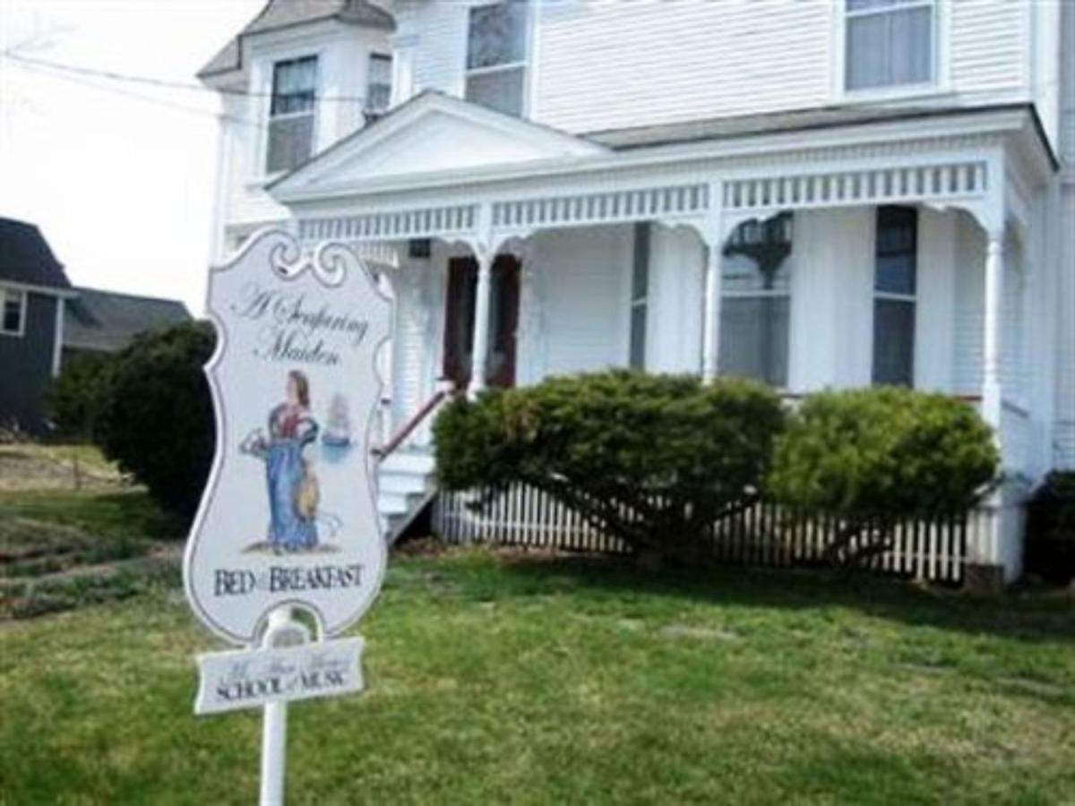 A Seafaring Maiden Bed And Breakfast Granville Ferry Ruang foto